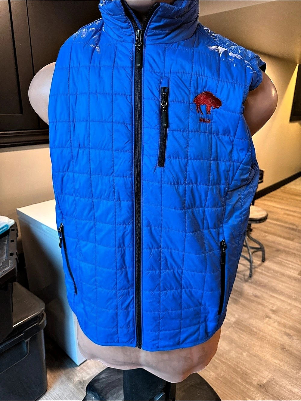 Cutter & Buck Buffalo Bills Quilted Full-Zip Vest Men's Blue XL